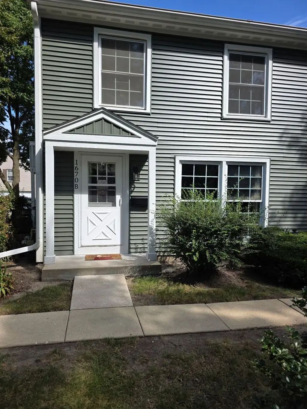 1670 Monticello Court B, Wheaton