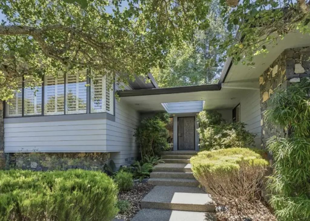 1235 White Oak Drive, Santa Rosa