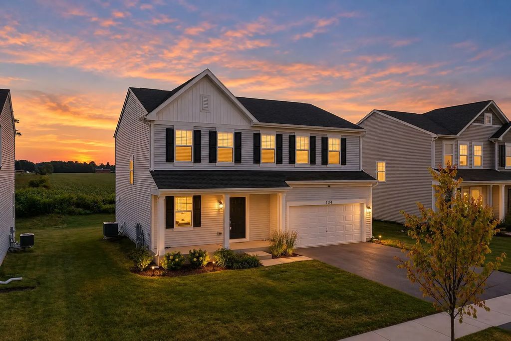 134 Piper Glen Avenue, Oswego