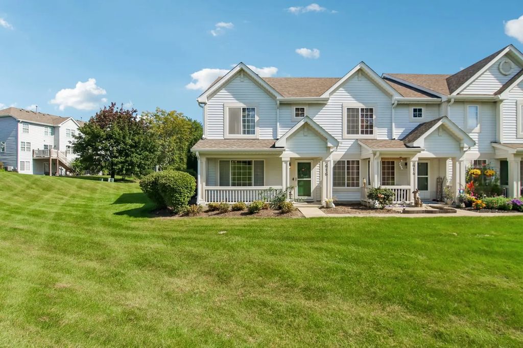 616 Key Largo Drive, Fox Lake