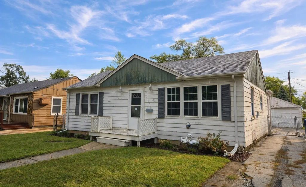 15045 Springfield Avenue, Midlothian