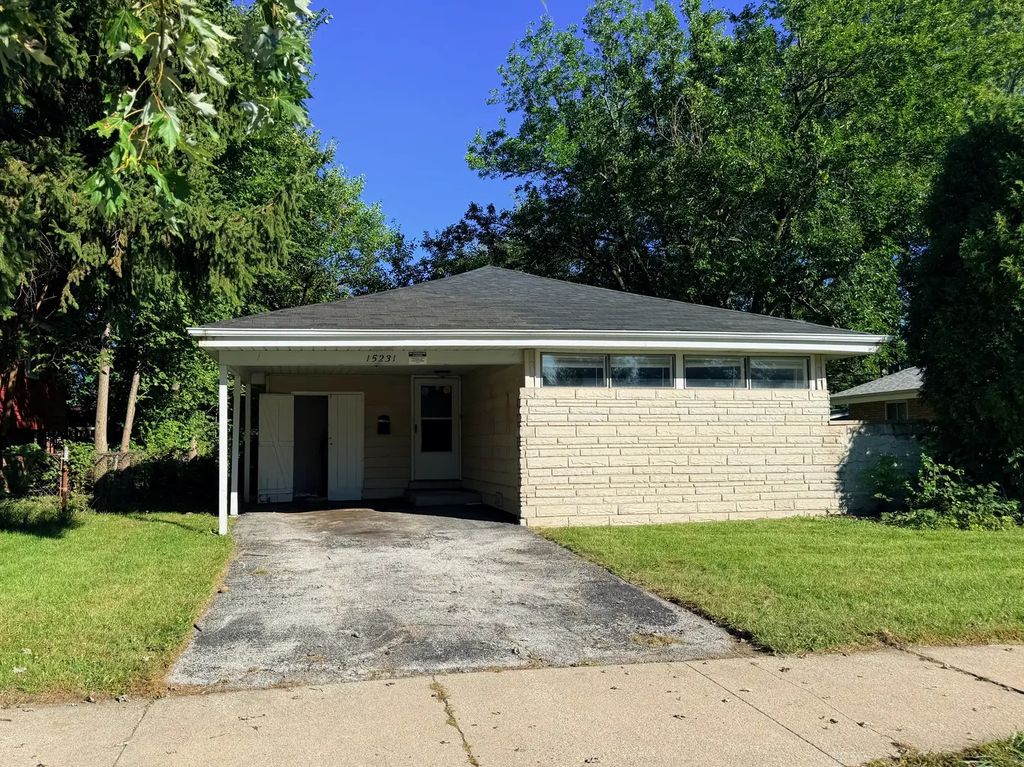 15231 Hastings Drive, Dolton