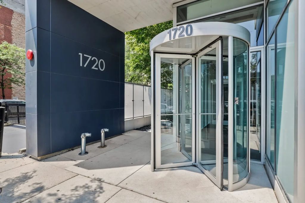1720 S Michigan Avenue 2202, Chicago