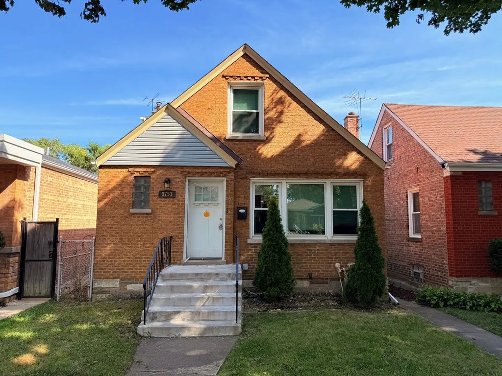 8751 S East End Avenue, Chicago