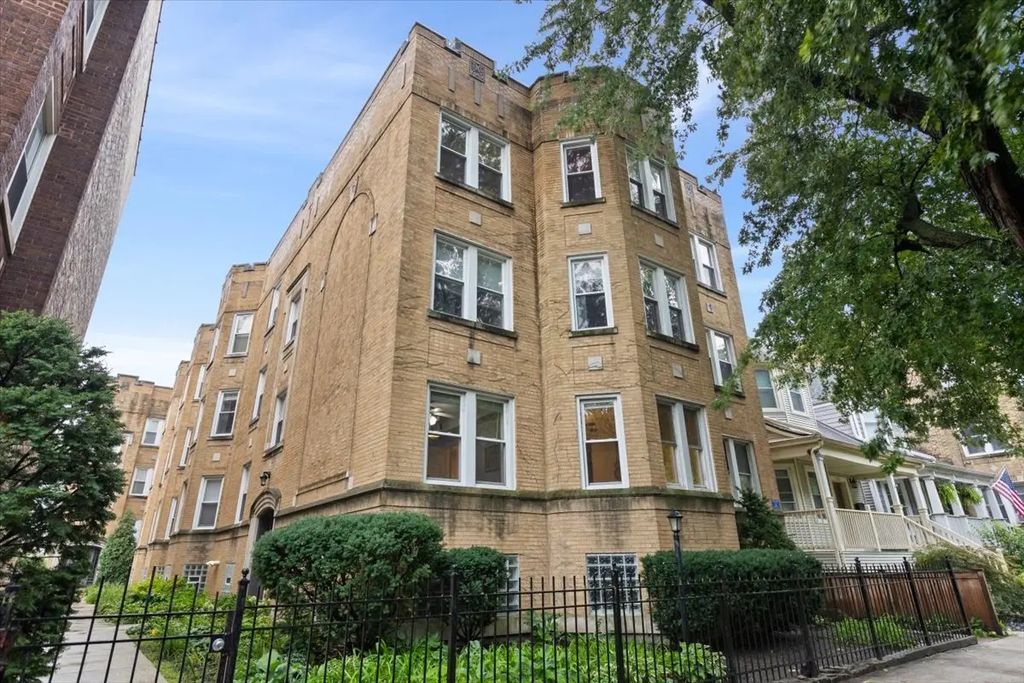 1531 W Rosemont Avenue 1n, Chicago