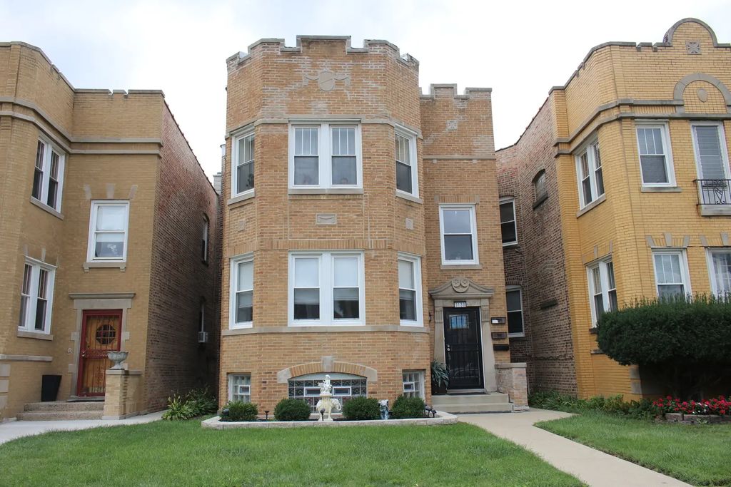 3138 N Marmora Avenue 1, Chicago