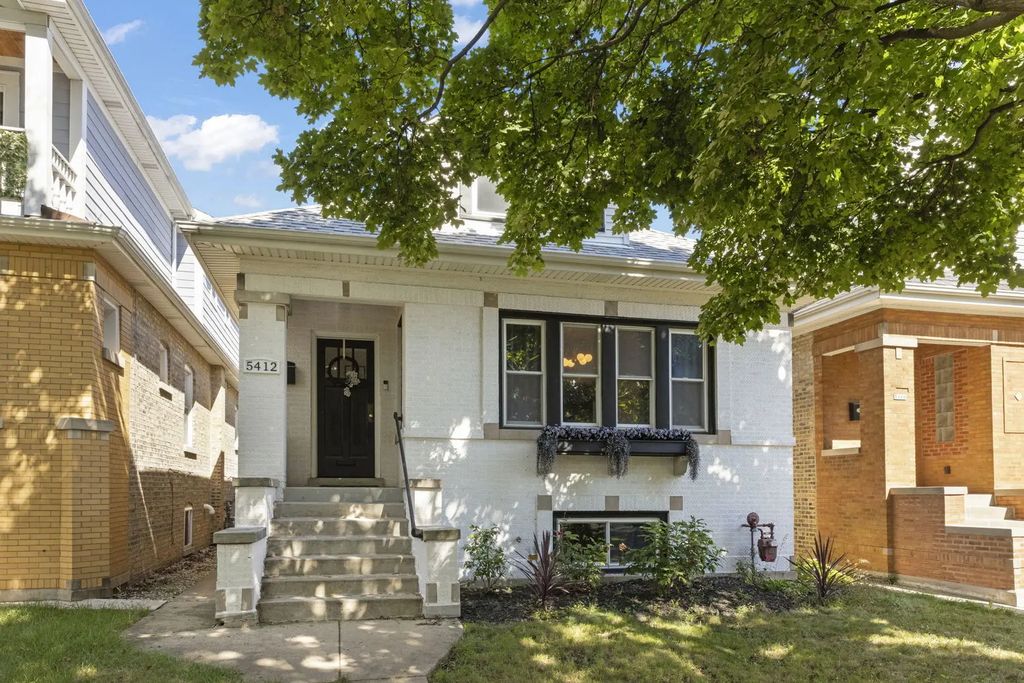 5412 W Henderson Street, Chicago