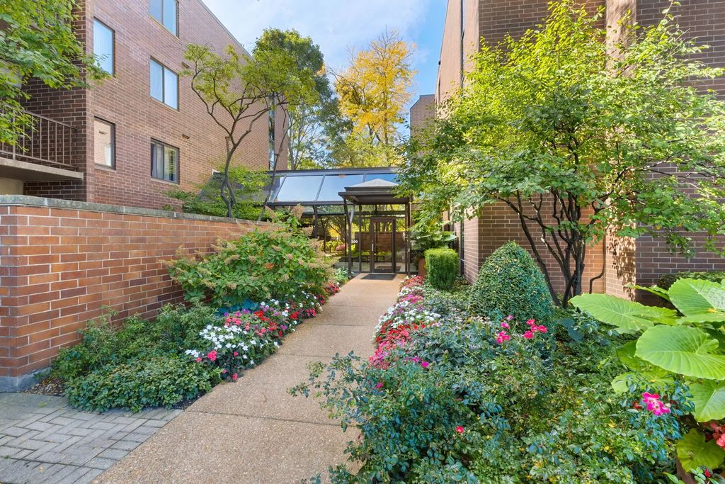 2150 Bouterse Street 406d, Park Ridge