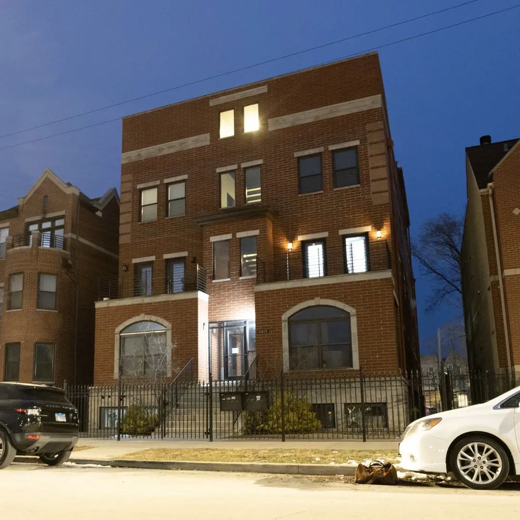 4453 S Lake Park Avenue 6, Chicago