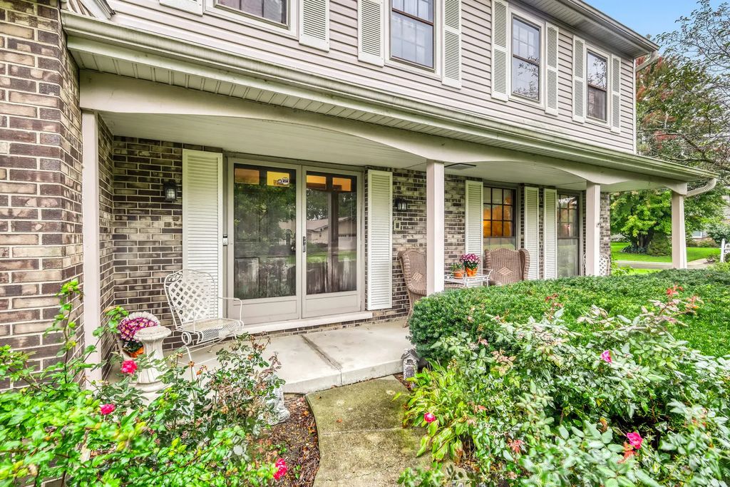 311 Clearbrook Court, Schaumburg