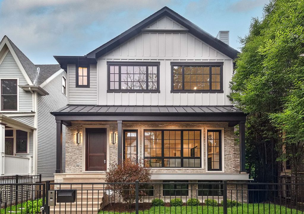 1907 W Cuyler Avenue, Chicago
