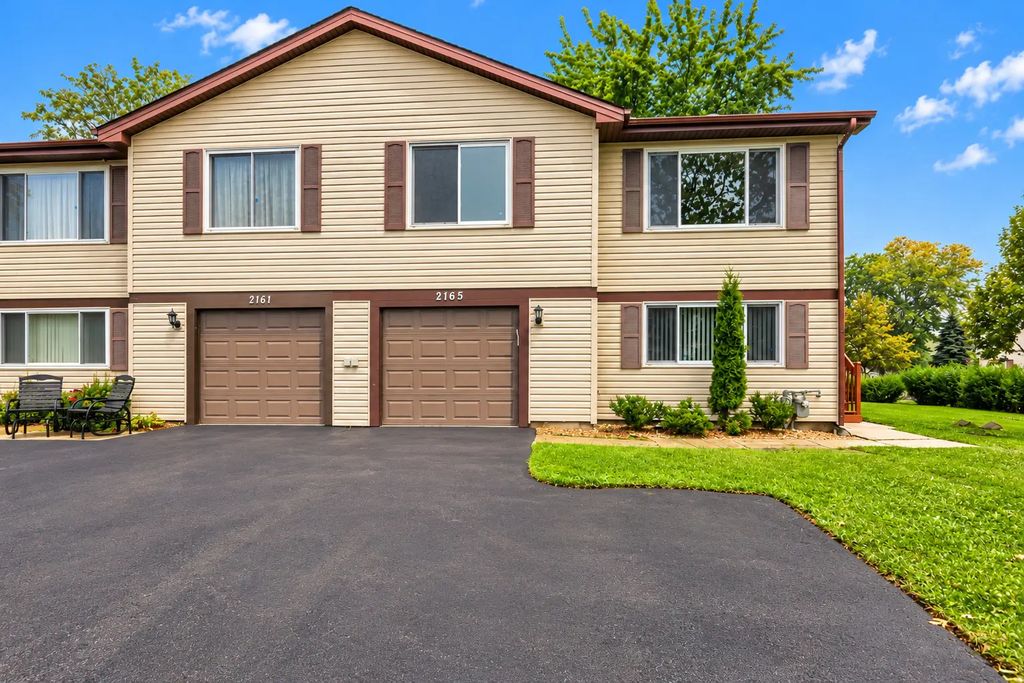 2165 Wildwood Court, Hanover Park