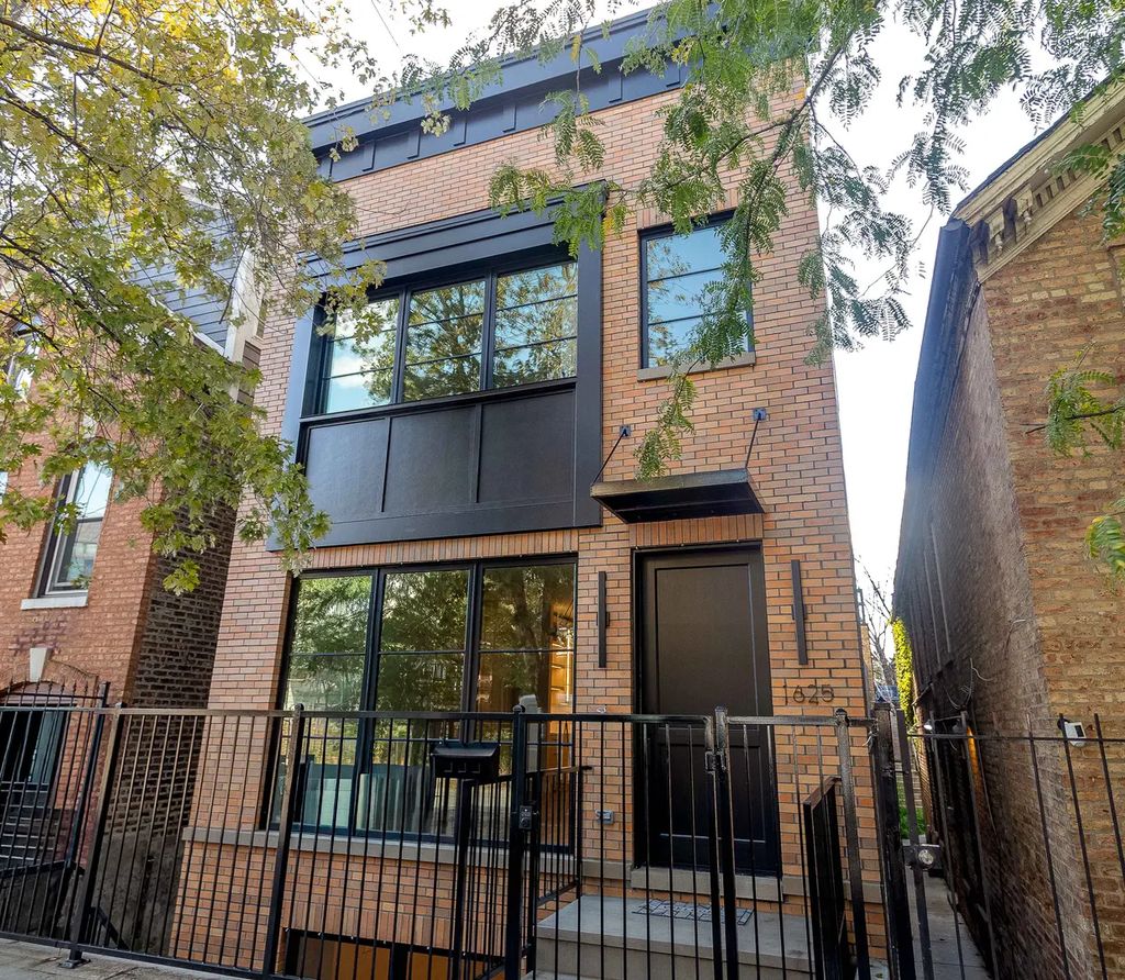 1625 W Julian Street, Chicago
