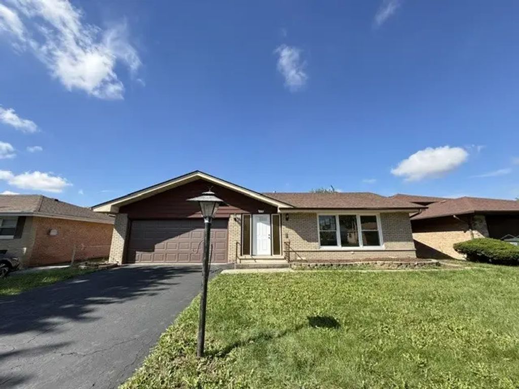 15736 Drexel Avenue, Dolton