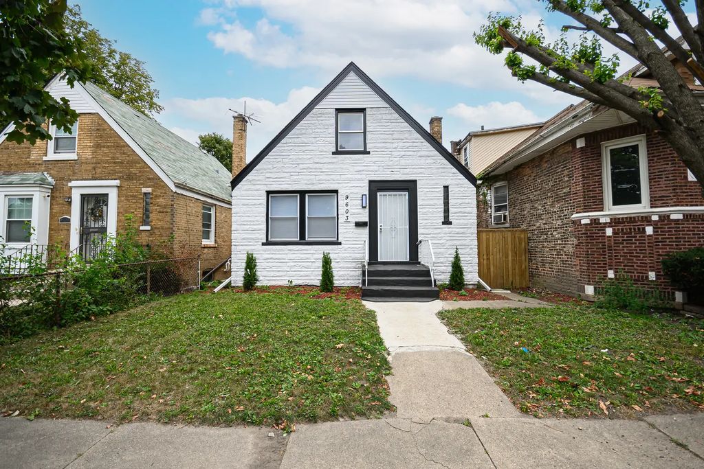 9605 S Greenwood Avenue, Chicago