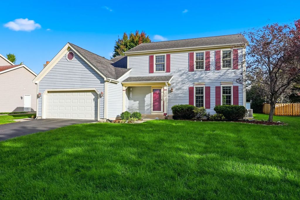 1153 Dovercliff Way, Crystal Lake
