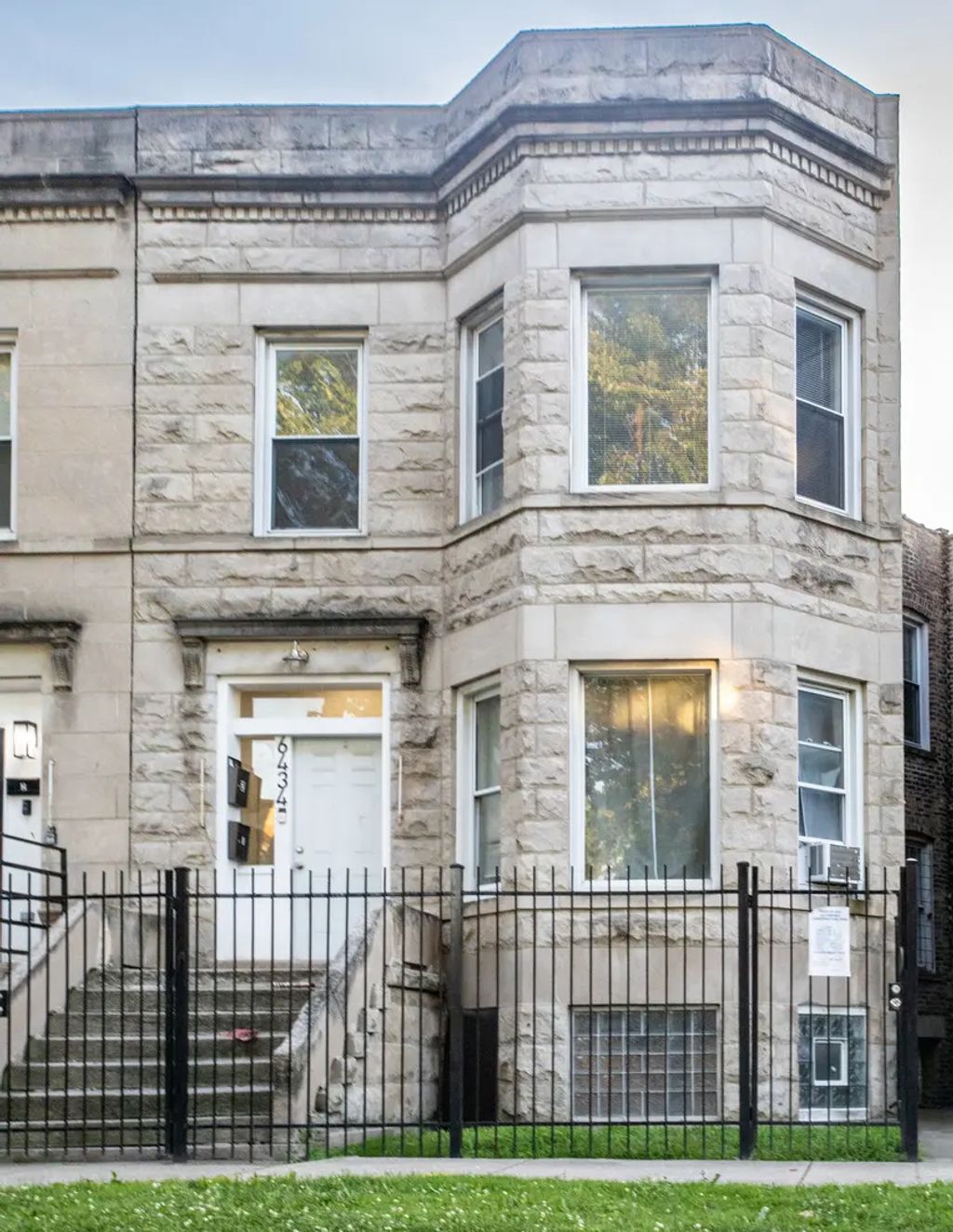 6434 S Eberhart Avenue, Chicago