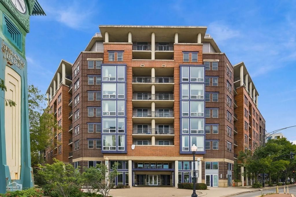 437 W Division Street 515, Chicago