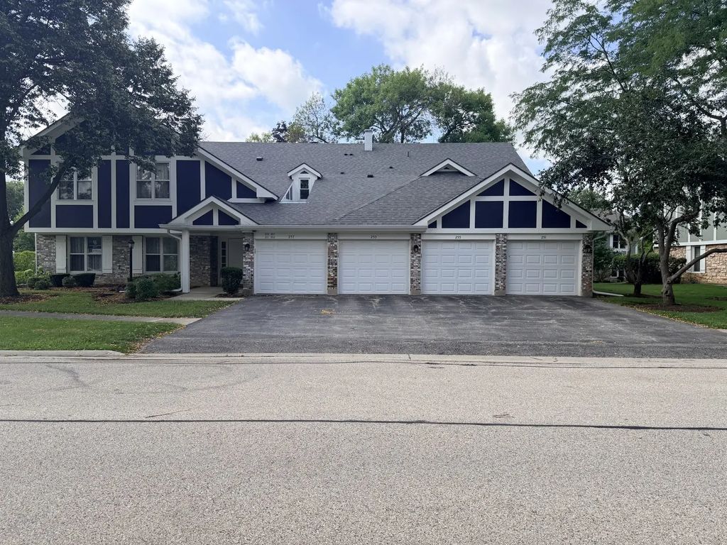 1312 Coventry Circle 1312, Vernon Hills