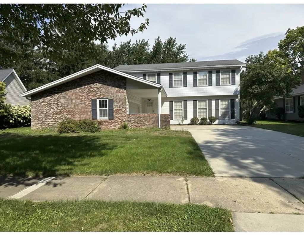 1225 Edward Road, Naperville