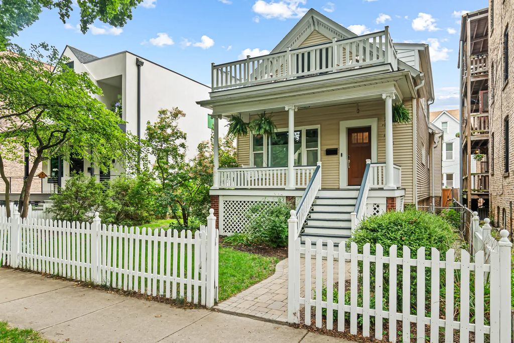 4896 N Hermitage Avenue, Chicago