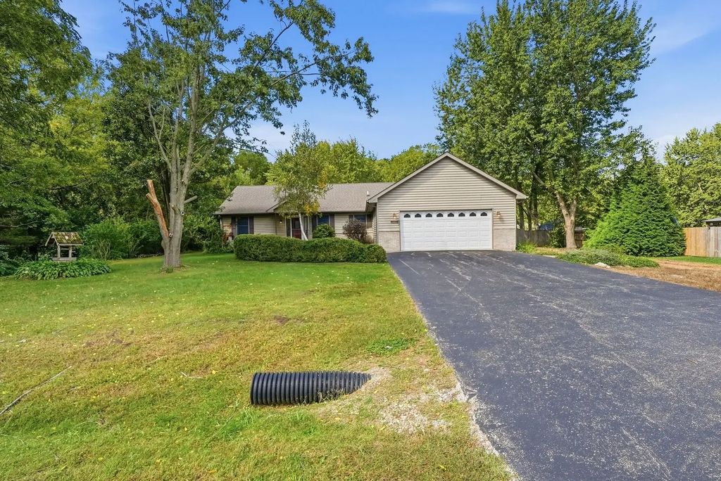 35630 Linden Lane, Custer Park