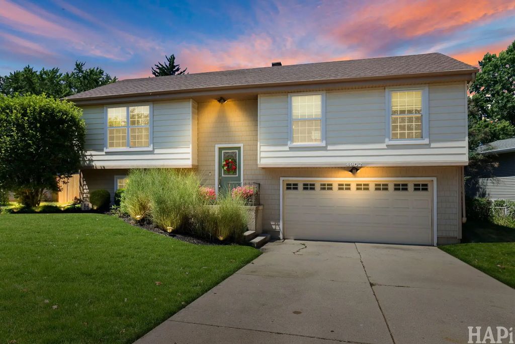 4902 Pyndale Drive, McHenry