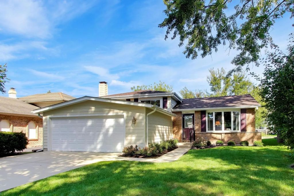 1411 E Wilson Avenue, Wheaton