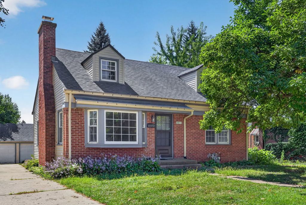 3211 Broadway Road, Rockford