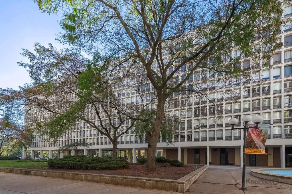 1450 E 55th Street 527s, Chicago