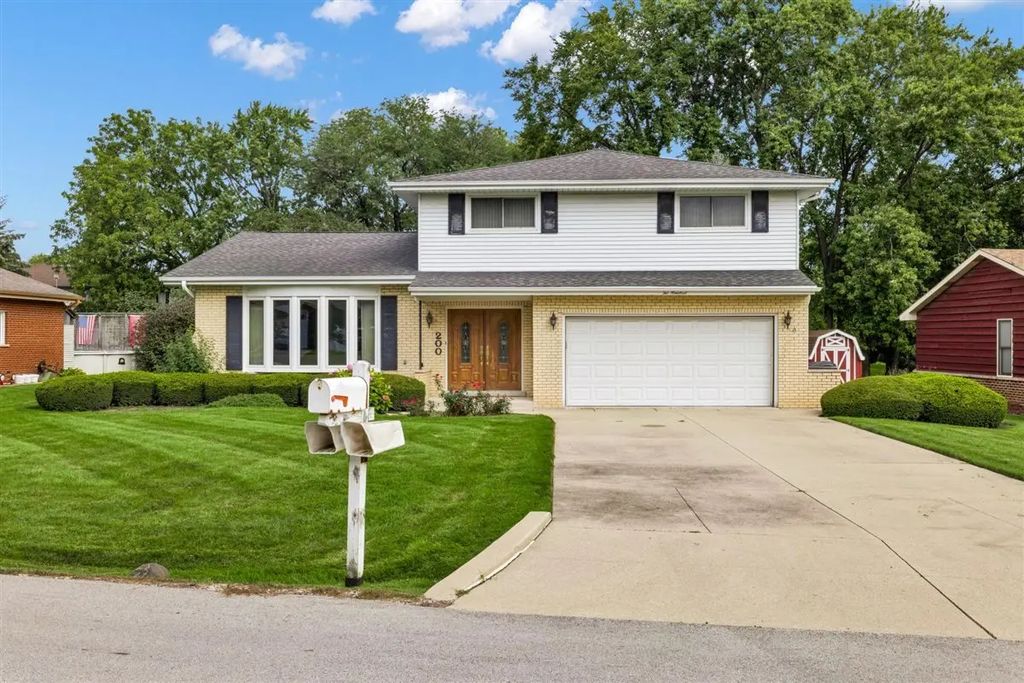 21w200 North Lane, Itasca