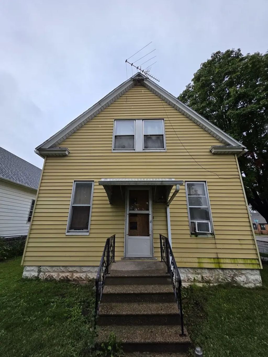 500 14th Avenue, Rock Island