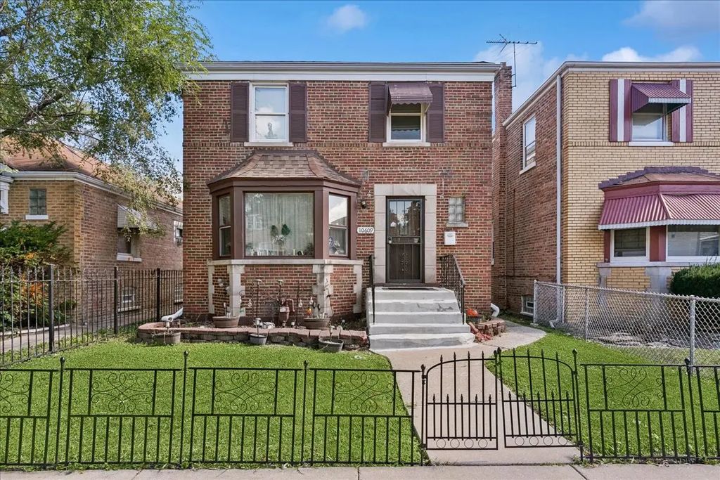 10609 S Indiana Avenue, Chicago