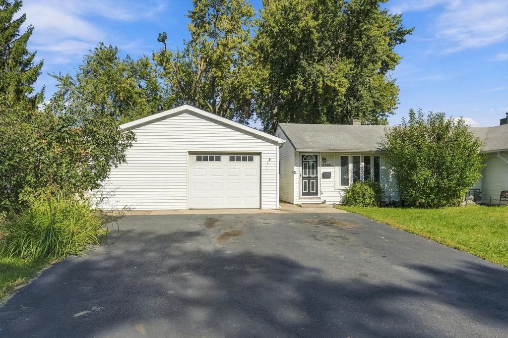 4200 W 90th Street, Hometown