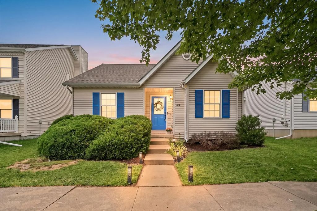 1419 S Smith Road, Urbana