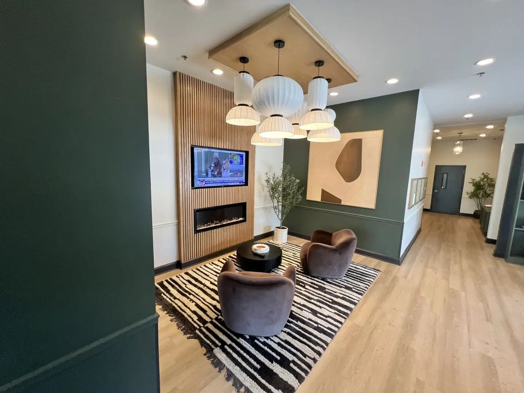 625 Deerfield Road 309, Deerfield, 60015