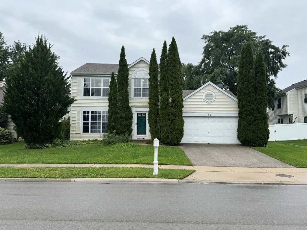 33 Buchanan Lane, Streamwood