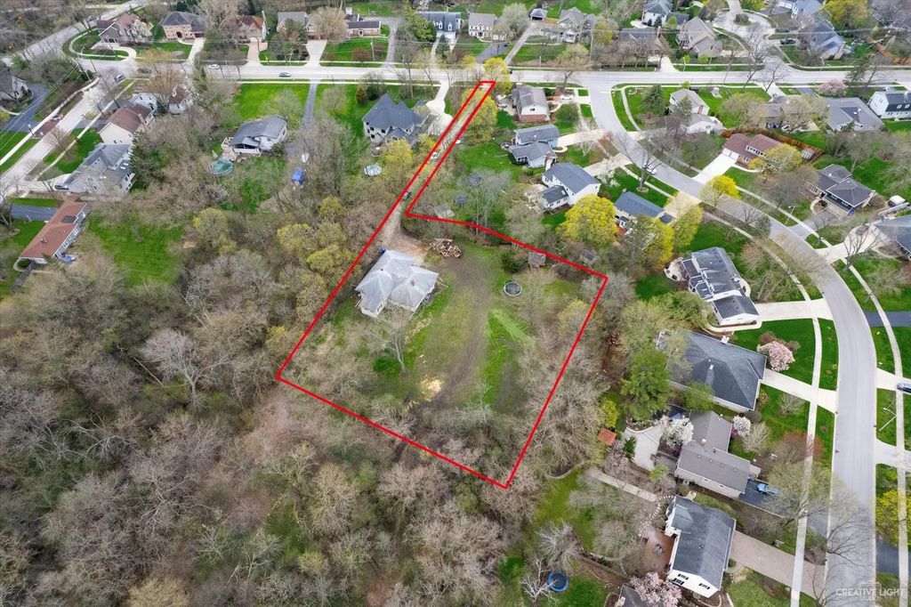 1601 W Wiesbrook Road, Wheaton