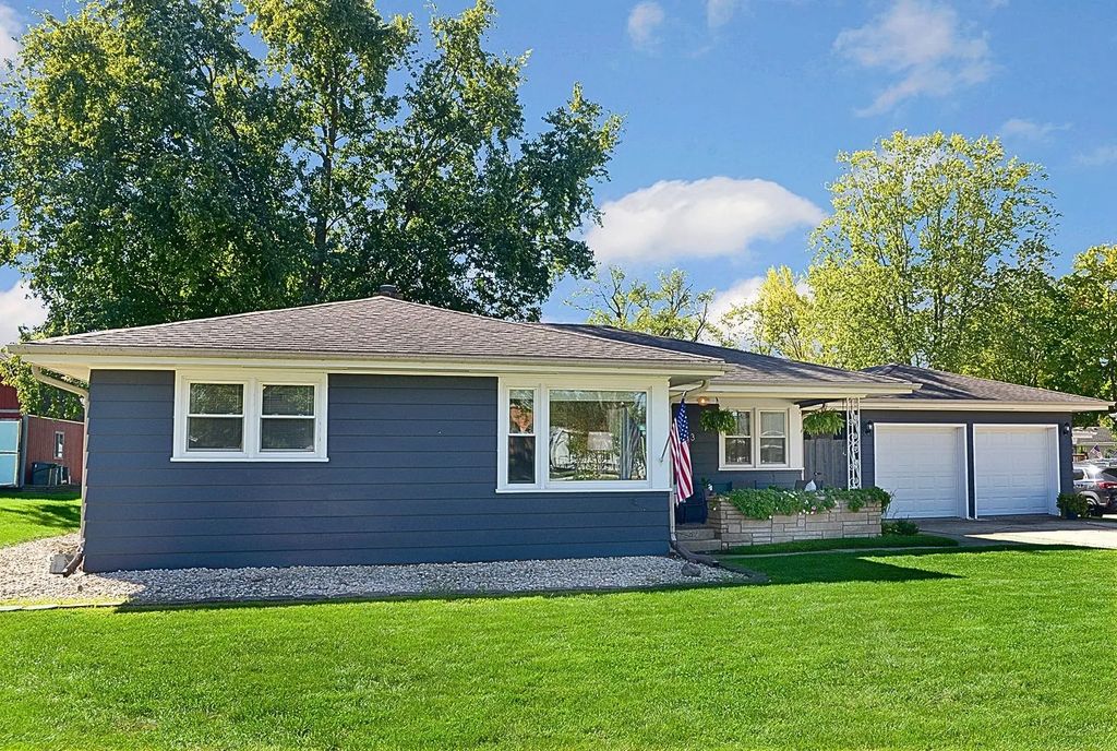 413 Hillside Avenue, Ottawa