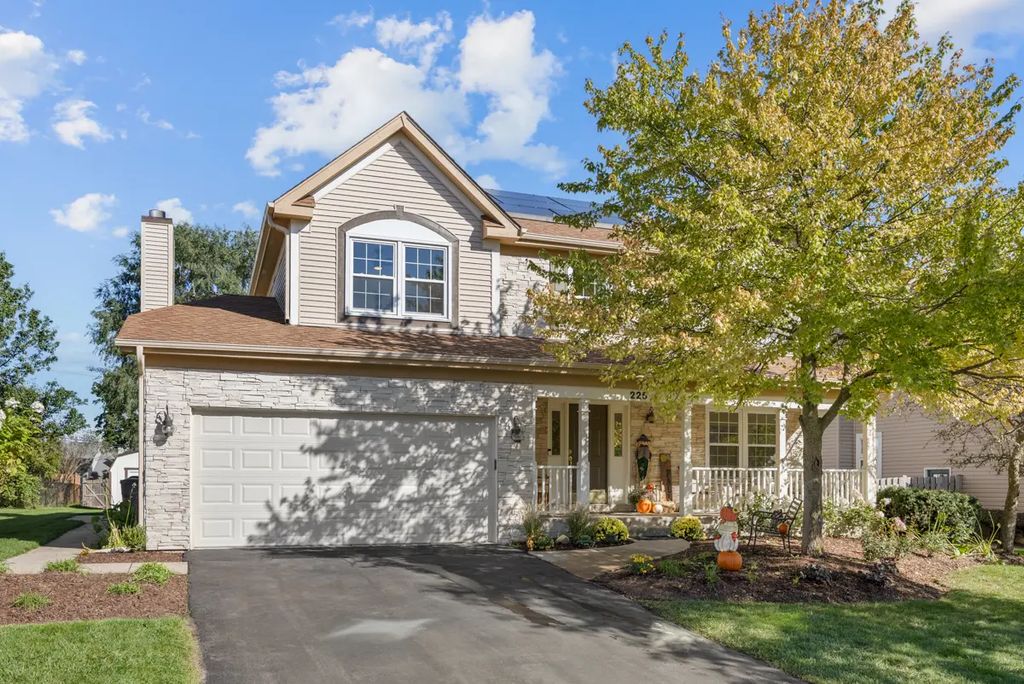 225 Farmhill Drive, Algonquin