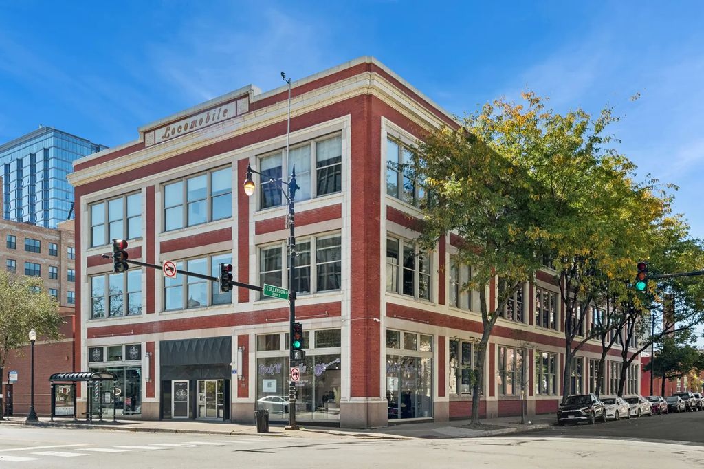 2000 S Michigan Avenue 304, Chicago