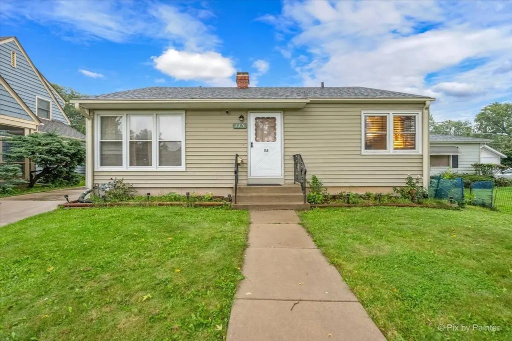115 S Du Bois Avenue, Elgin