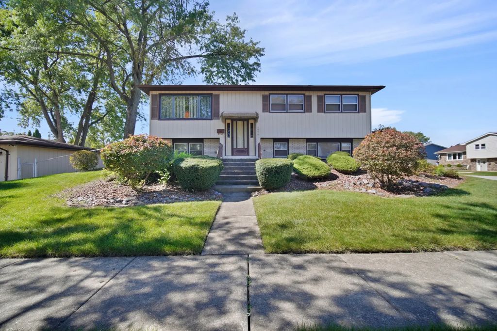 16010 Olcott Avenue, Tinley Park