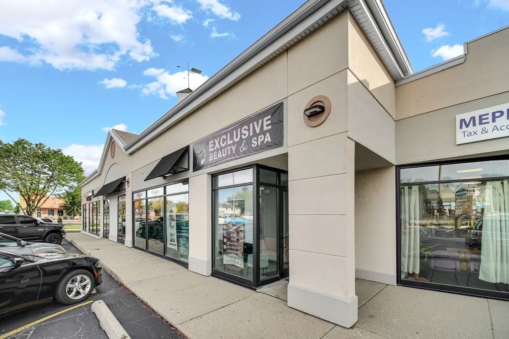 295 N Northwest Highway, Palatine