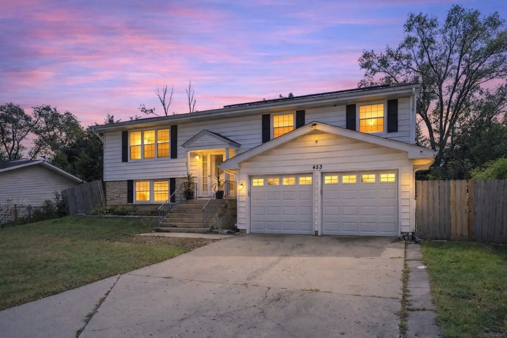 453 Cumberland Lane, Bolingbrook
