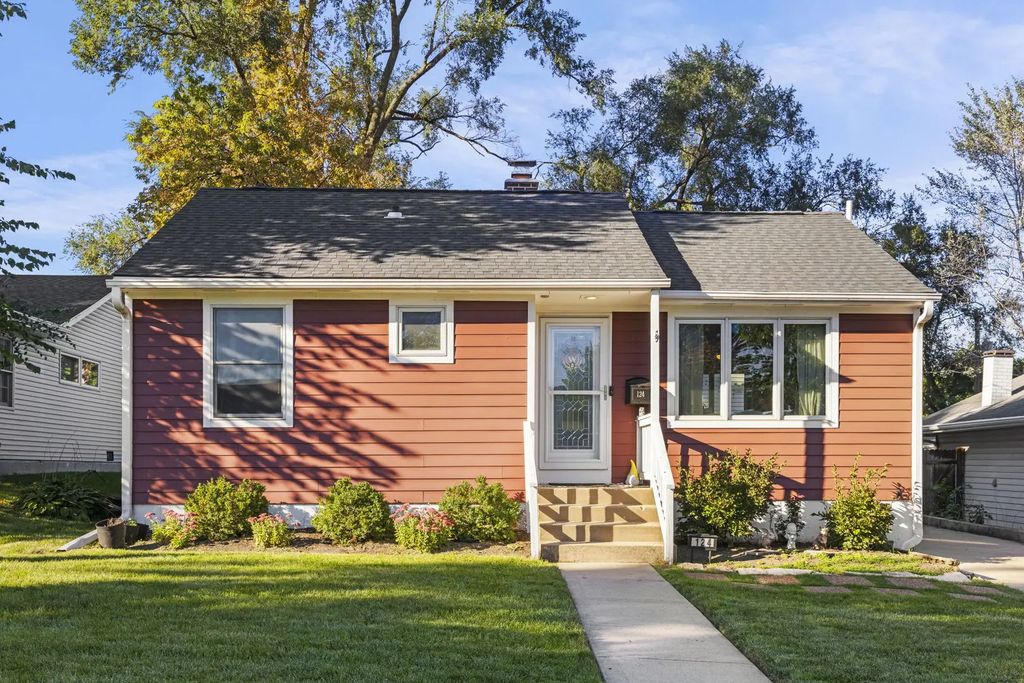 124 W Crystal Avenue, Lombard
