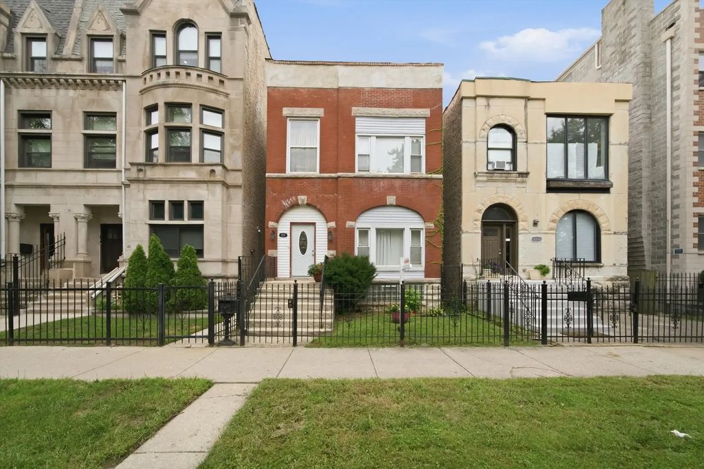 4737 S Langley Avenue, Chicago