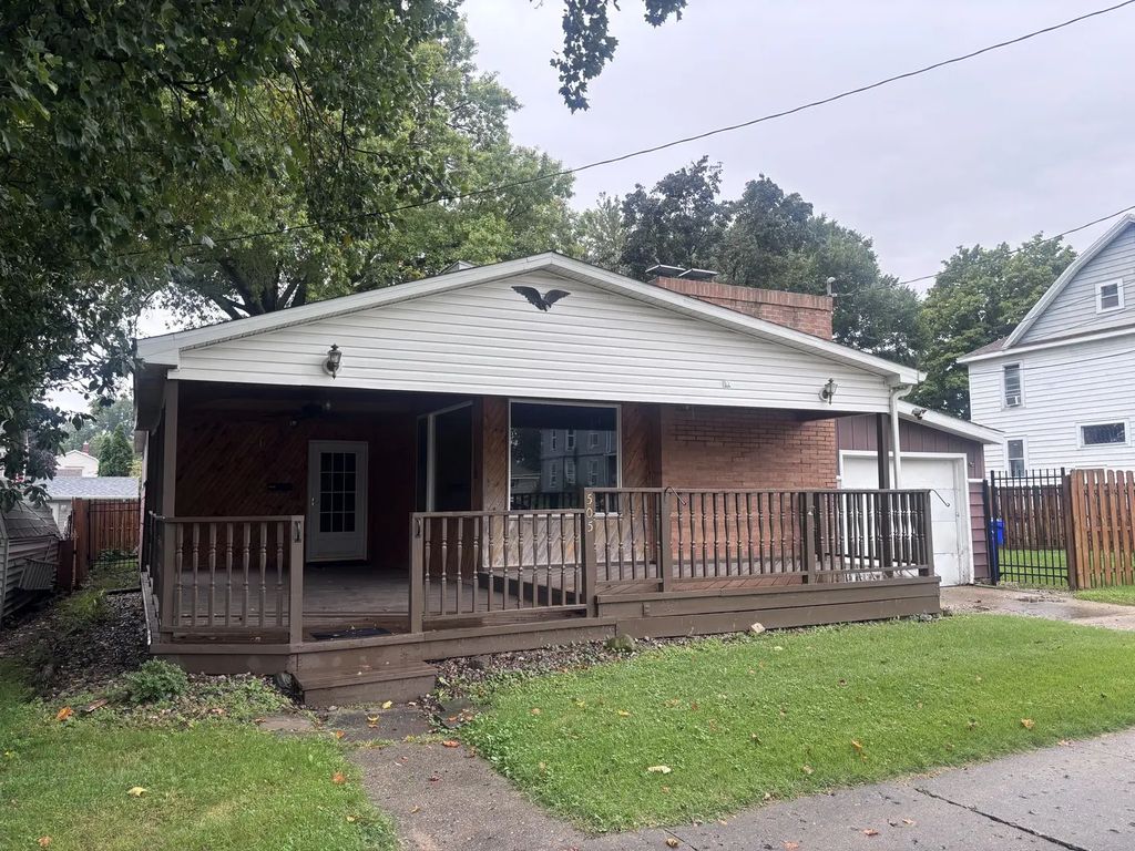 505 W Central Boulevard, Kewanee