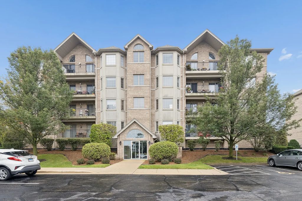 14130 Sheffield Drive 203, Homer Glen