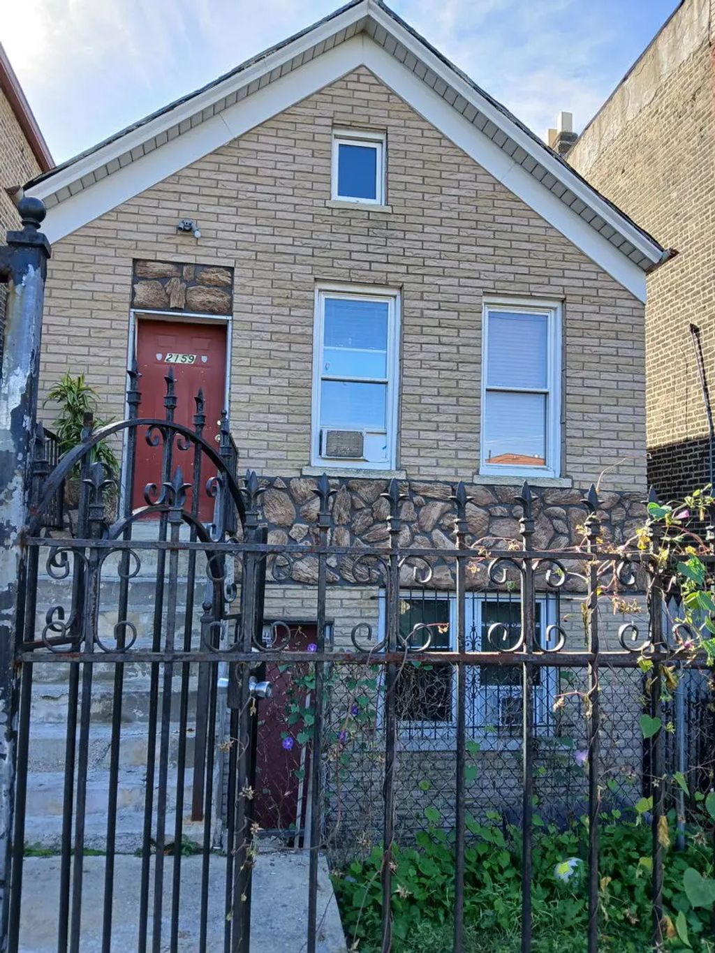 2159 W Coulter Street, Chicago